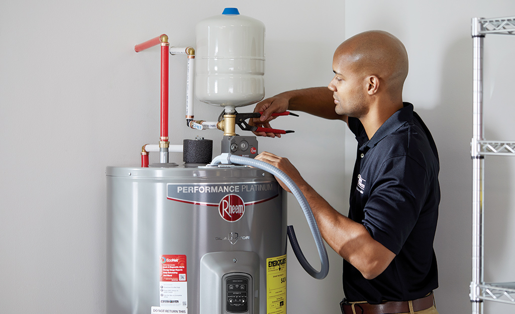 What to expect during a water heater installation appointment with Mechanical Extremes